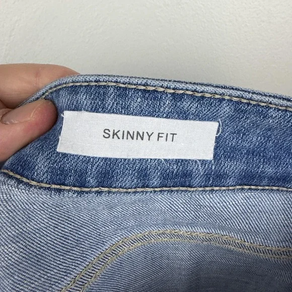 Judy Blue Jeans Womens 11/30 Light Wash High Rise Skinny Fit Button Fly Raw Hem - Picture 4 of 10